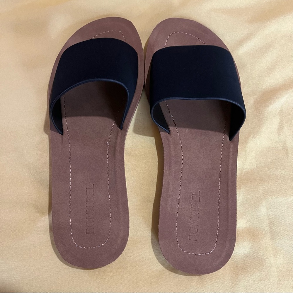 Bonnibel Black Slides